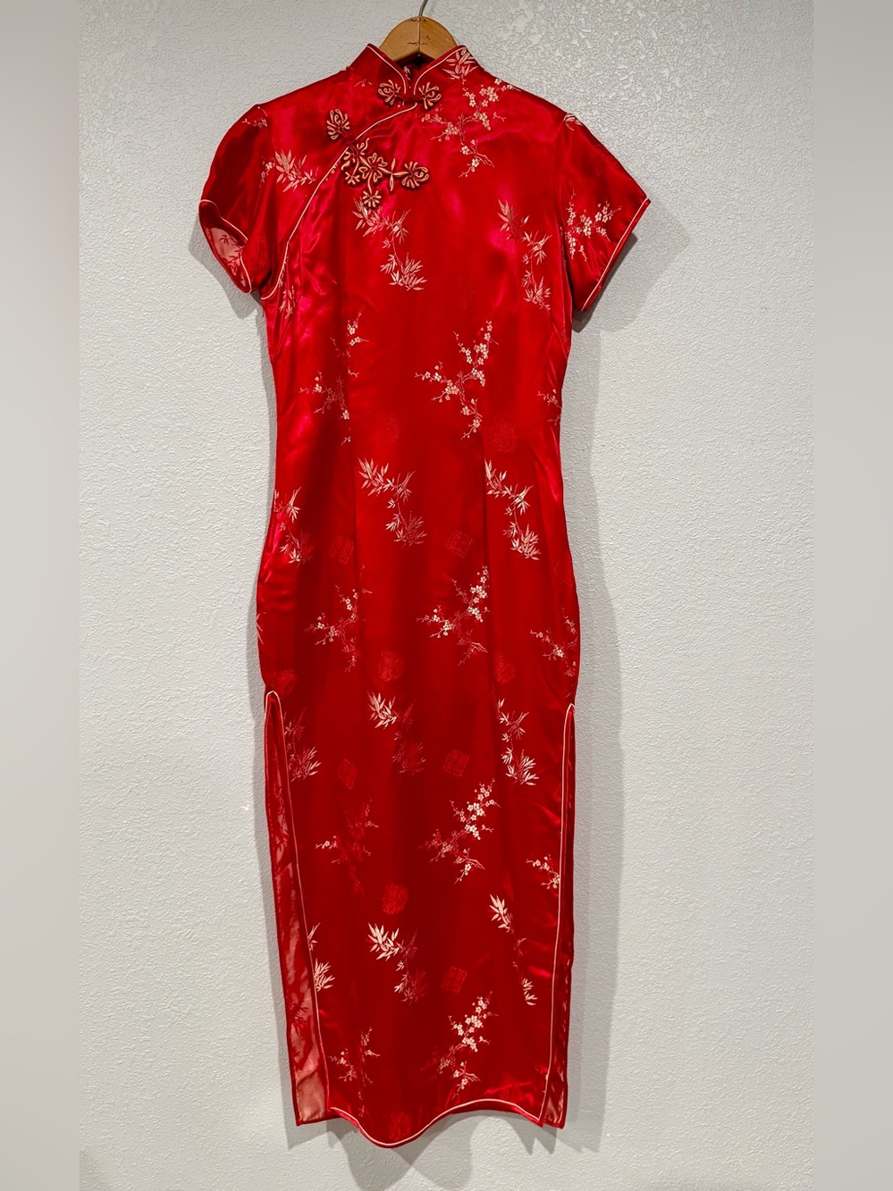 Vintage Peony Brand Women's Red Satin Qipao Cheongsam Dress 100% Rayon Size 36